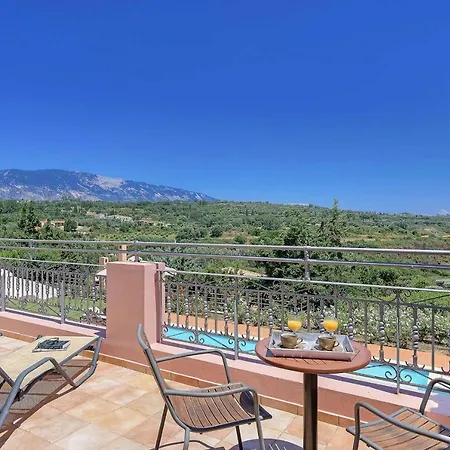Diamandi Villa *
